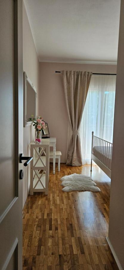 Holiday Apartment Arman Vizinada Bagian luar foto